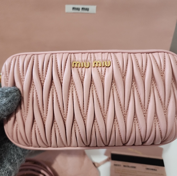 ❌️SOLD❌️Miu Miu CAMEO MATELASSÉ CROSSBODY - Picture 13 of 16